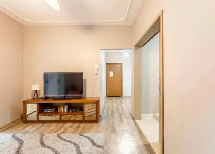 Spacious And Well Located 2 Bedrooms * Porto Alegre