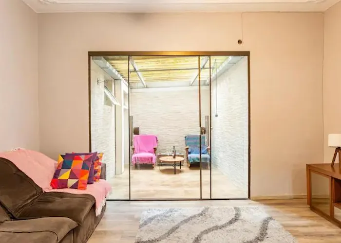Spacious And Well Located 2 Bedrooms Porto Alegre