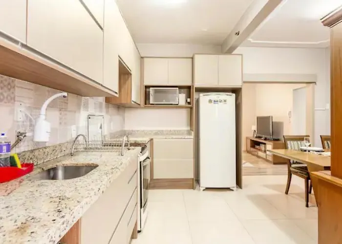 Spacious And Well Located 2 Bedrooms Apartamento Porto Alegre